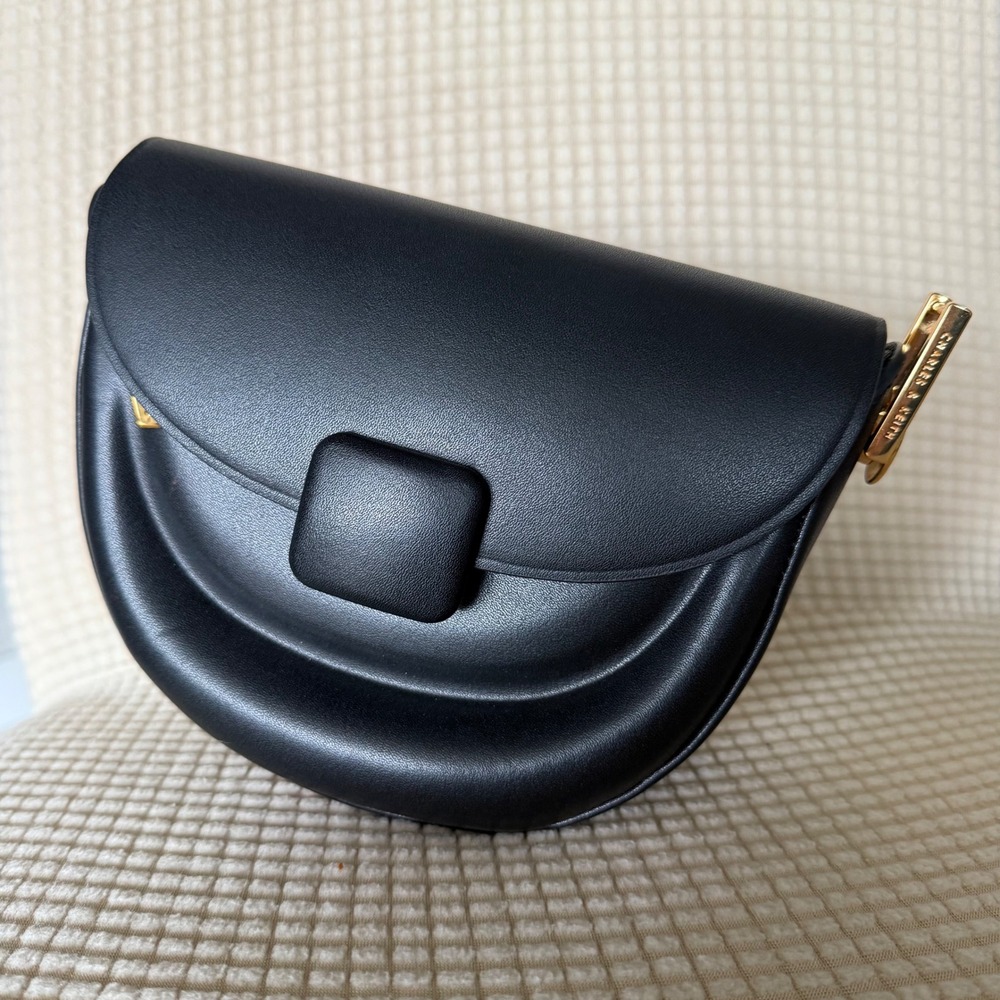 Charles & Keith Koa Half-Moon Saddle Bag‎ Purse Clutch black faux leather gold